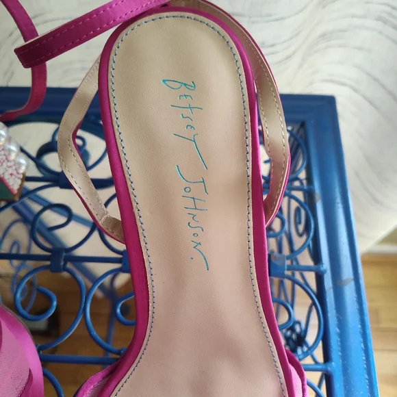 Betsey Johnson Hot Pink Tulle Bow Slingback Heels peep toe - Picture 2 of 16